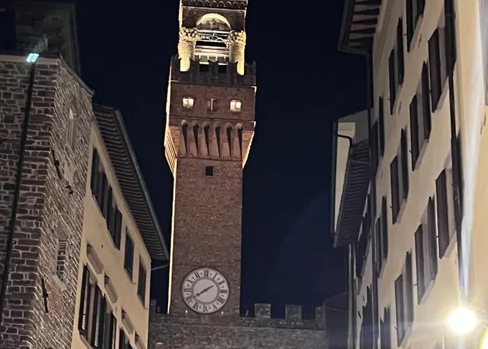 Cozy Duomo Dante Uffizi Apartment Florence